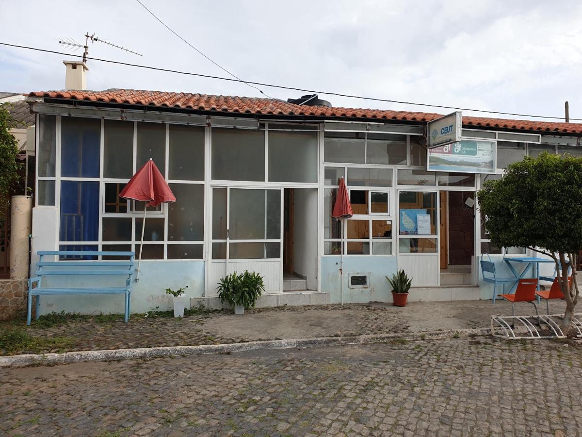 Apartamento Turístico CEUT Apartment Tarrafal  Bagian luar foto